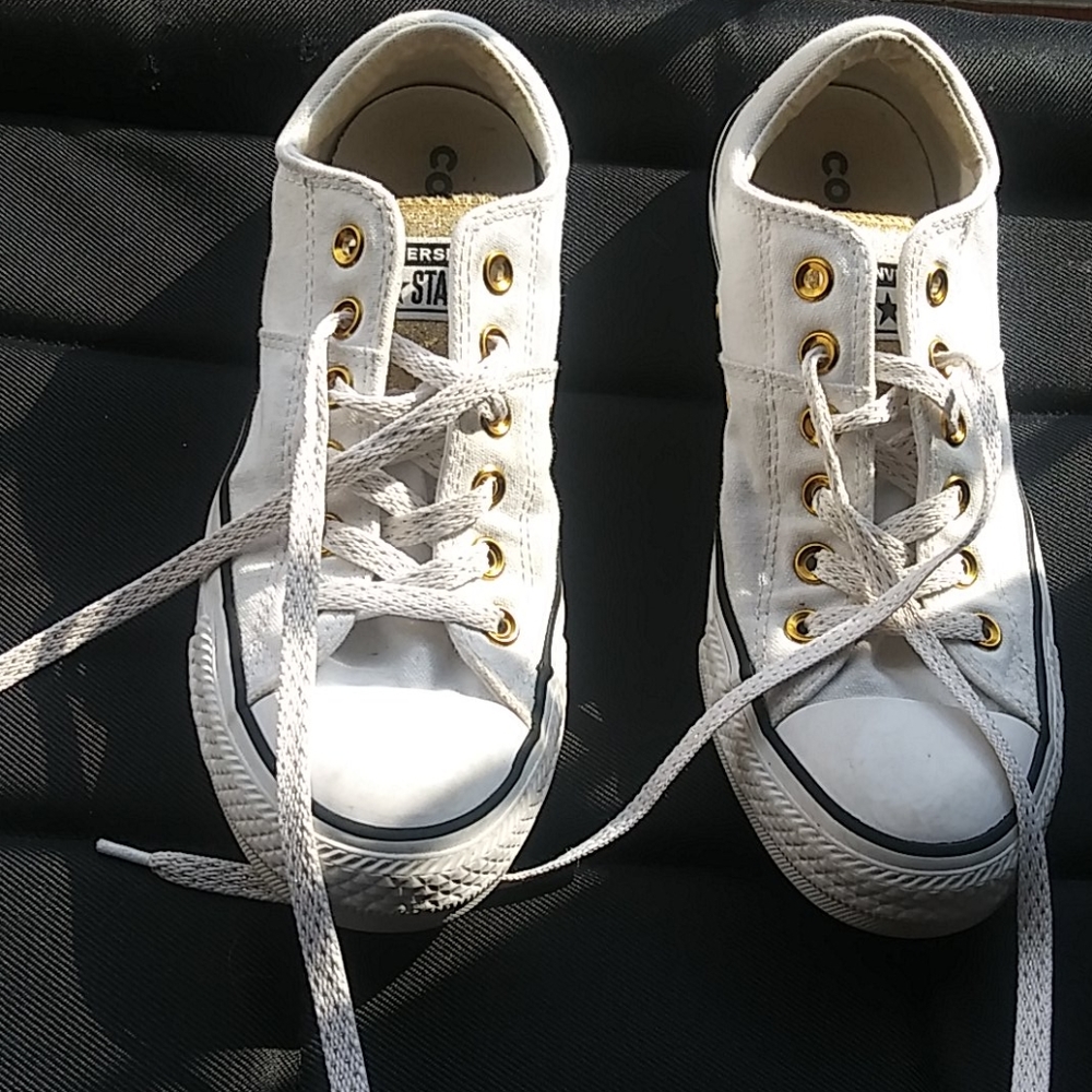 Women's size 8 gold glitter converse